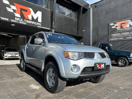 MITSUBISHI L200 TRITON 3.2 HPE 4X4 CD 16V TURBO INTERCOOLER DIESEL 4P AUTOMÁTICO